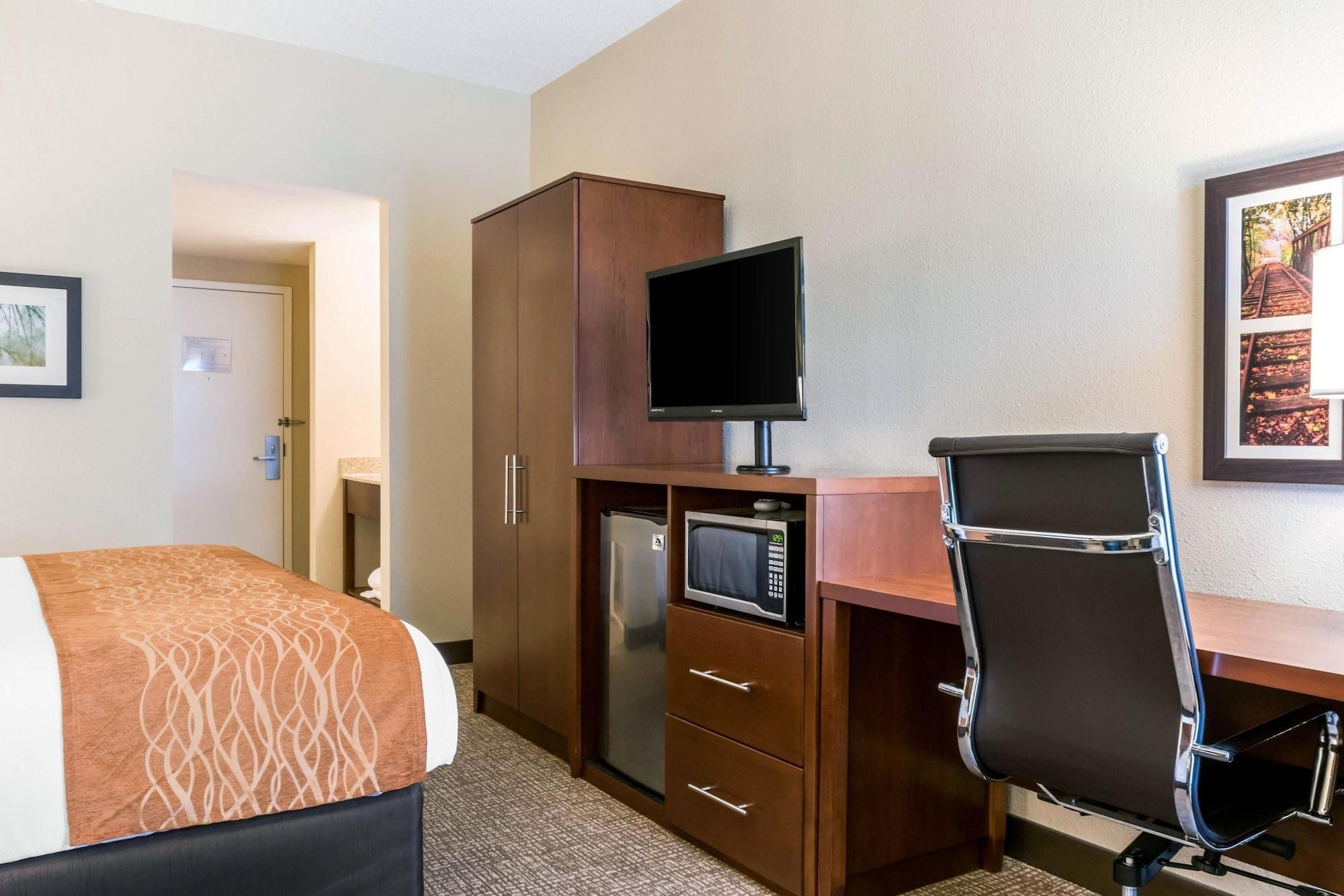 Comfort Inn Chambersburg Exterior photo