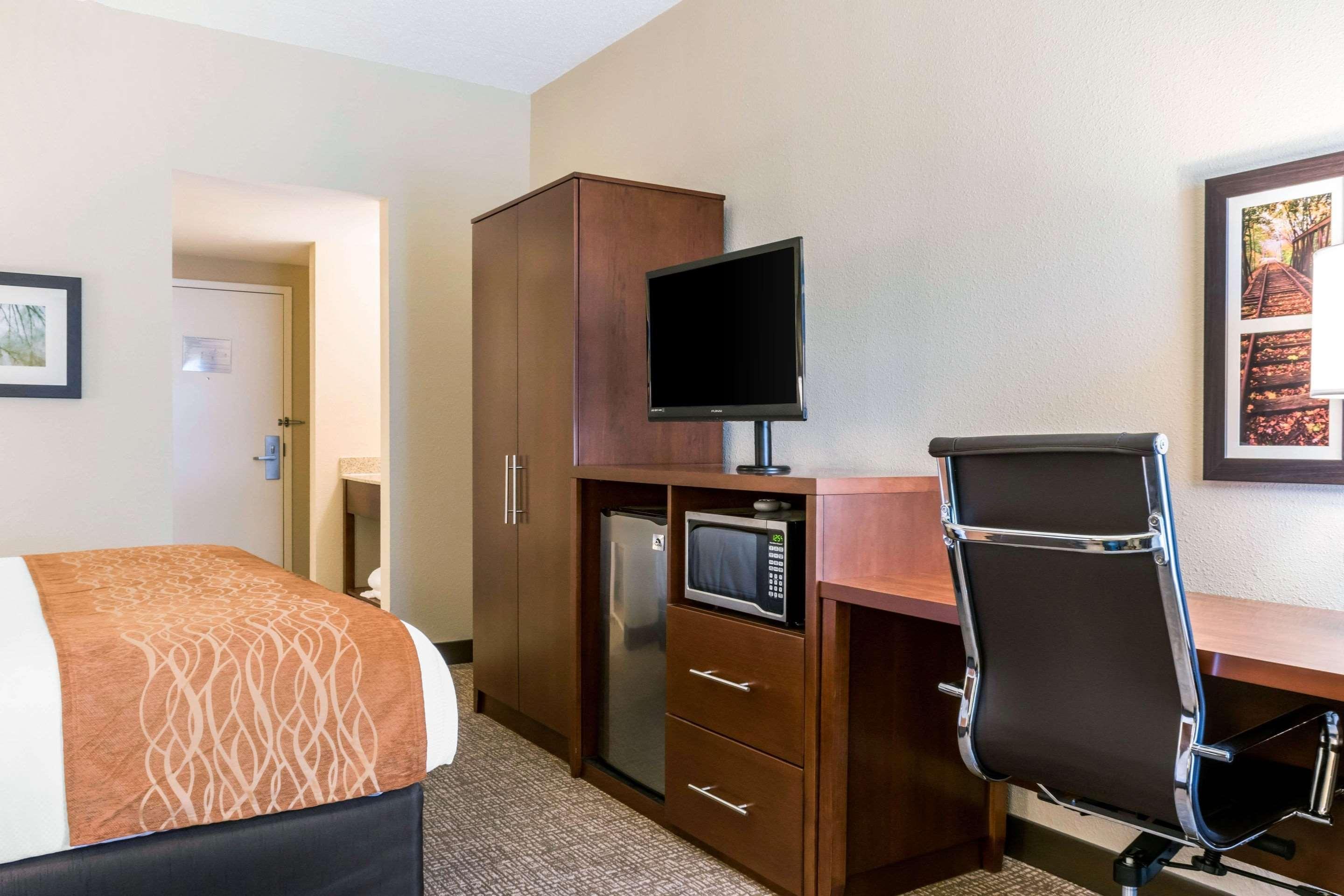Comfort Inn Chambersburg Exterior photo