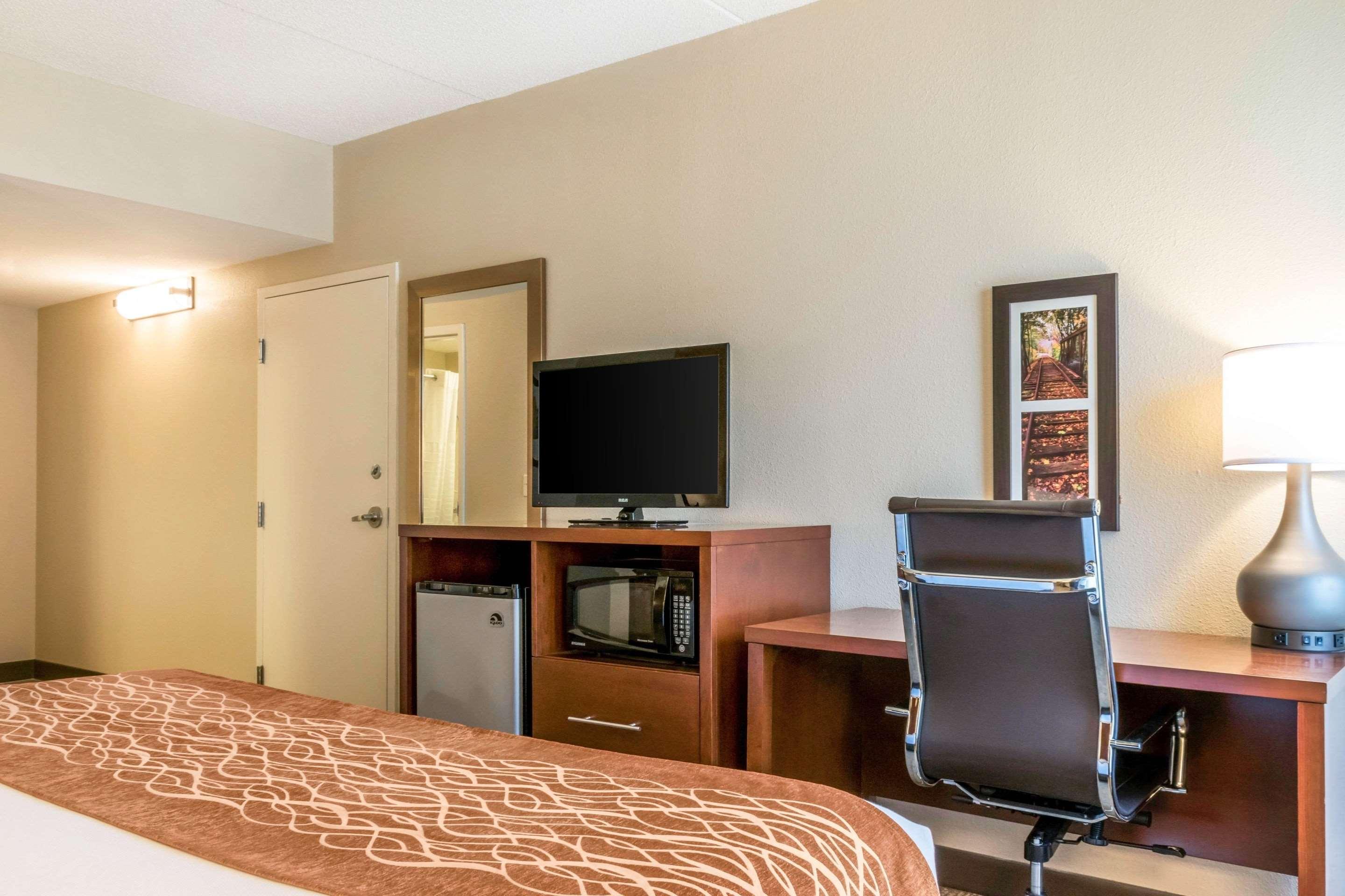 Comfort Inn Chambersburg Exterior photo