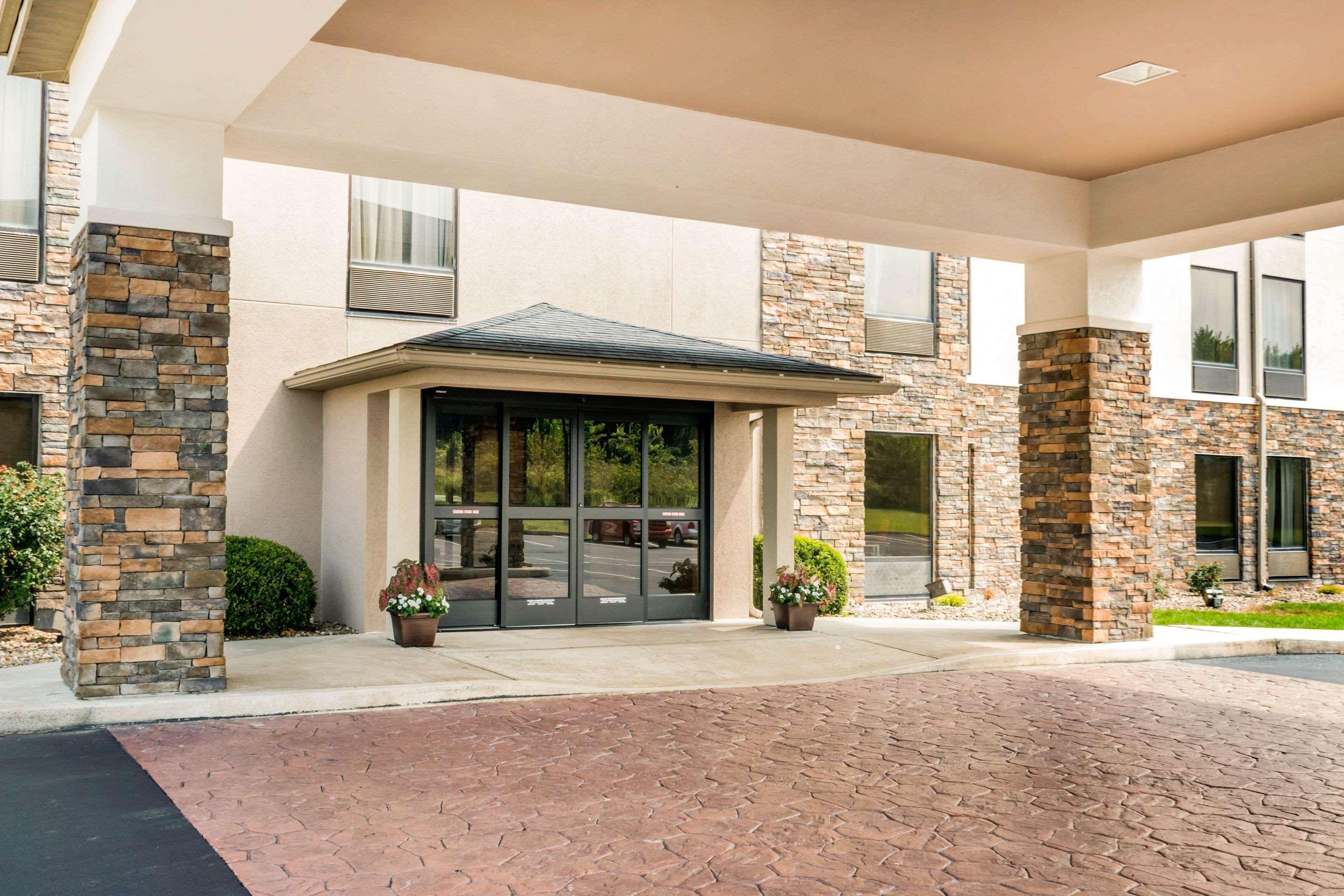 Comfort Inn Chambersburg Exterior photo